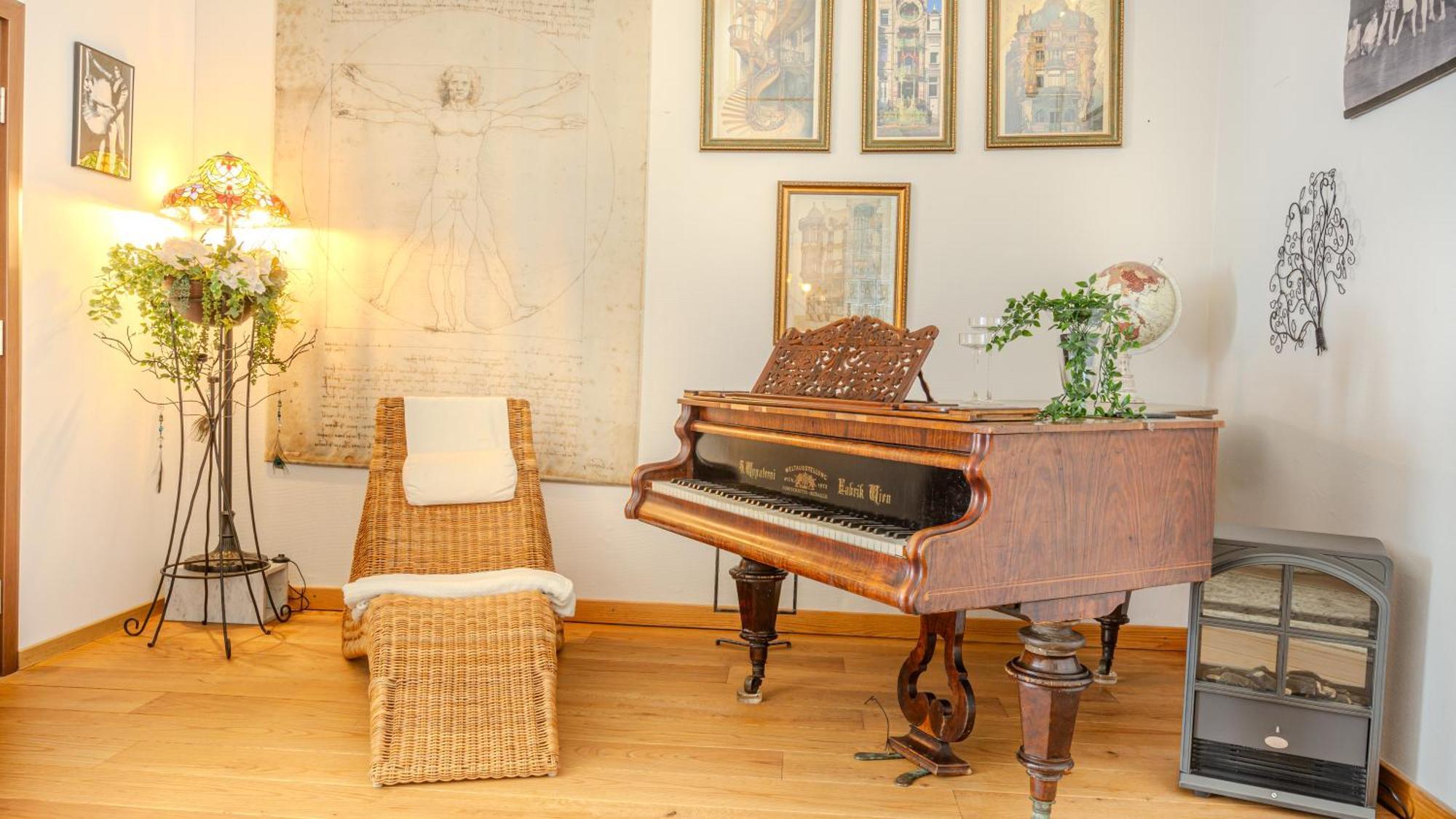 בראשוב A Piece Of History Guesthouse מראה חיצוני תמונה