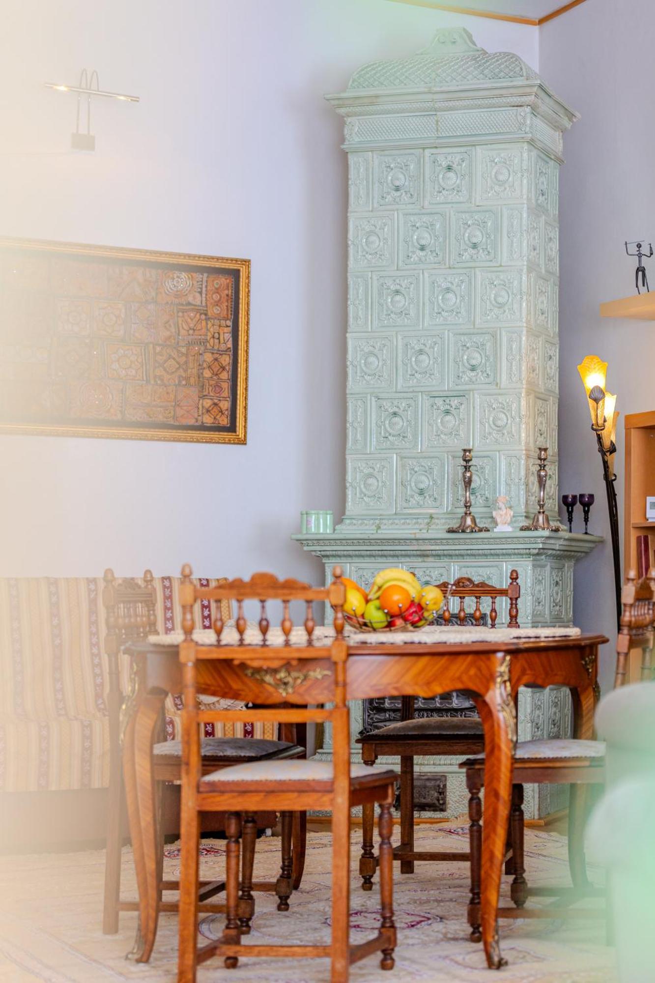 בראשוב A Piece Of History Guesthouse מראה חיצוני תמונה