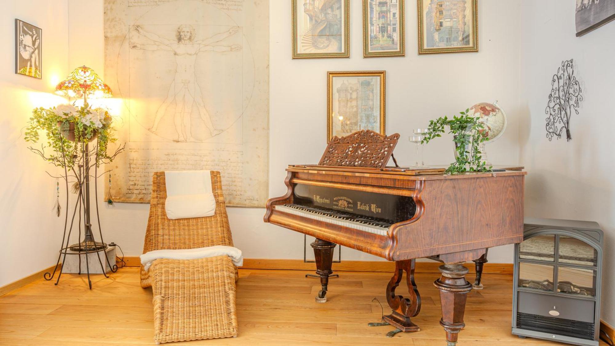 בראשוב A Piece Of History Guesthouse מראה חיצוני תמונה