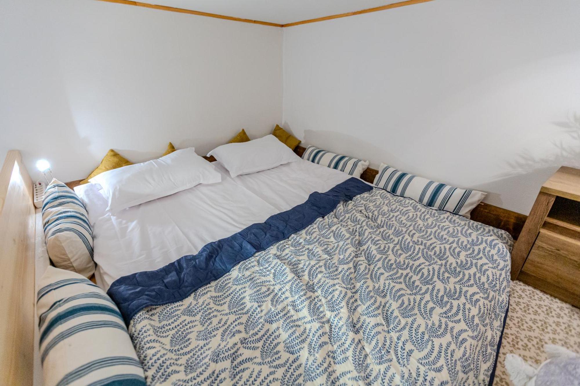 בראשוב A Piece Of History Guesthouse מראה חיצוני תמונה