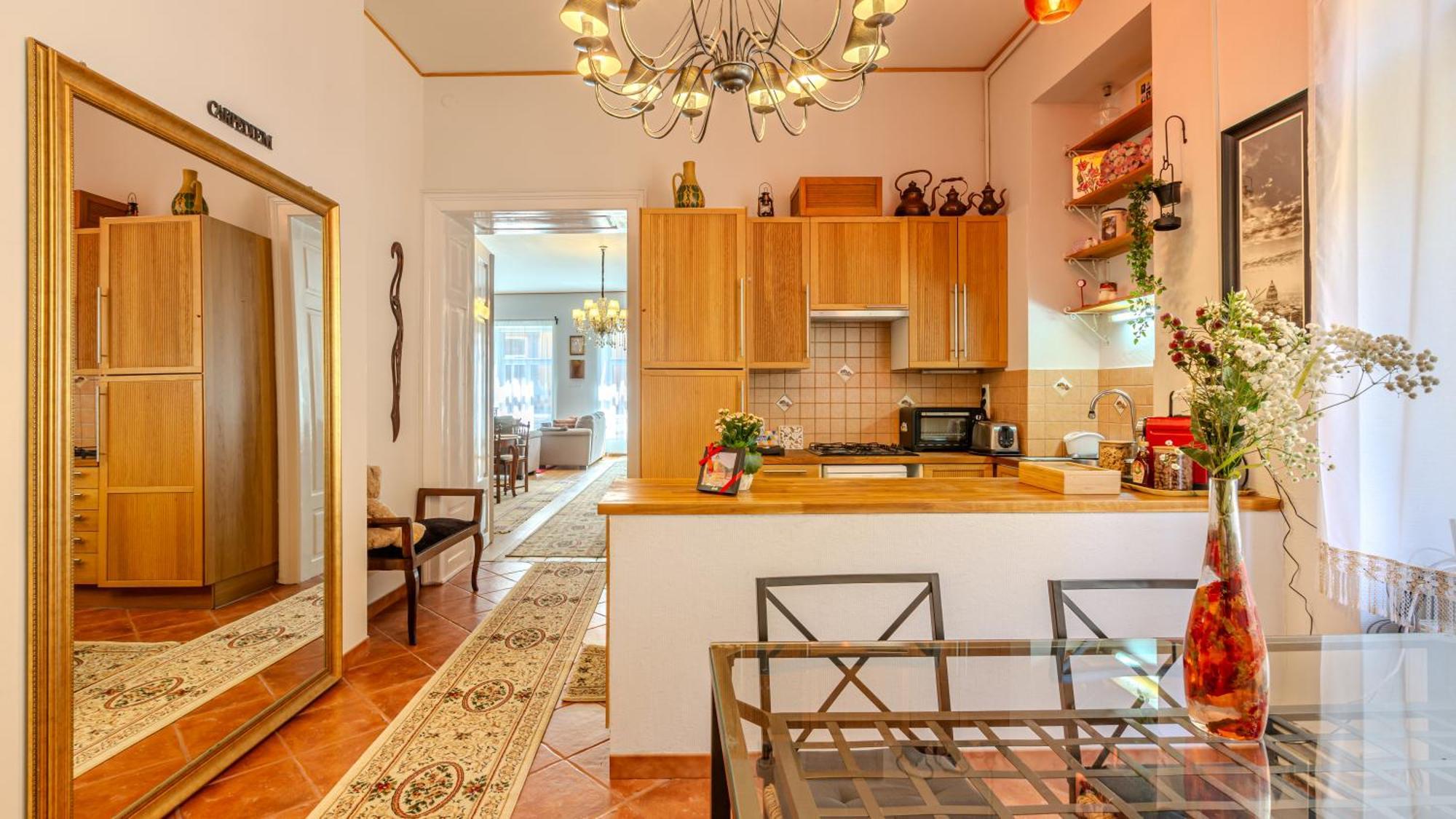 בראשוב A Piece Of History Guesthouse מראה חיצוני תמונה